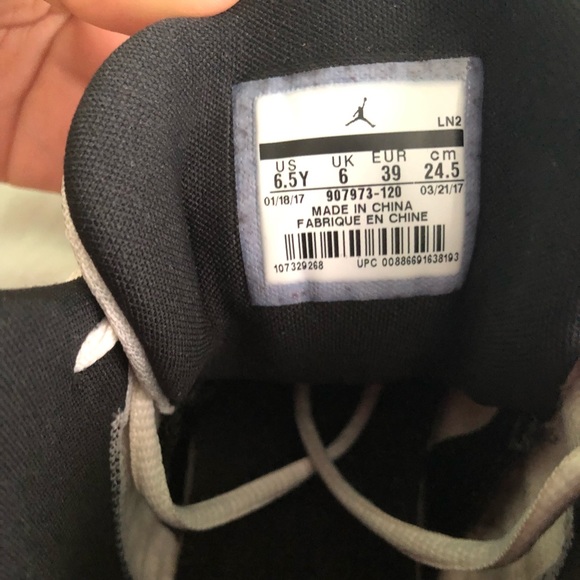 Nike jump man Air Jordan White Red A5195 - Picture 3 of 3